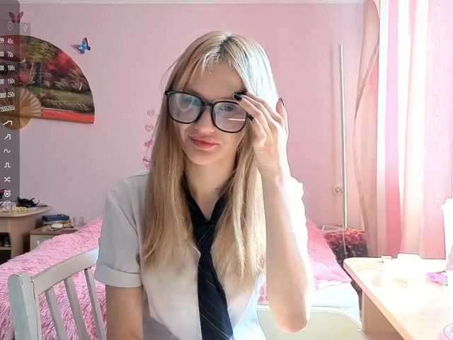 LeilaGerveler live cam on BongaCams