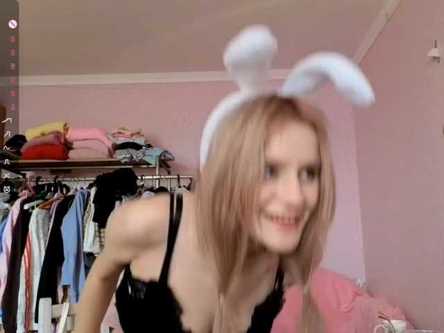 LeilaGerveler live cam on BongaCams
