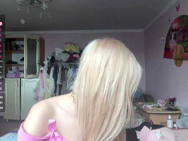 LeilaGerveler live cam on BongaCams