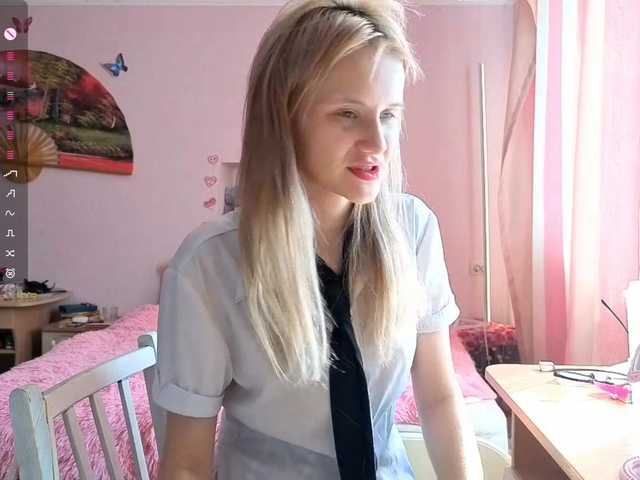LeilaGerveler live cam on BongaCams