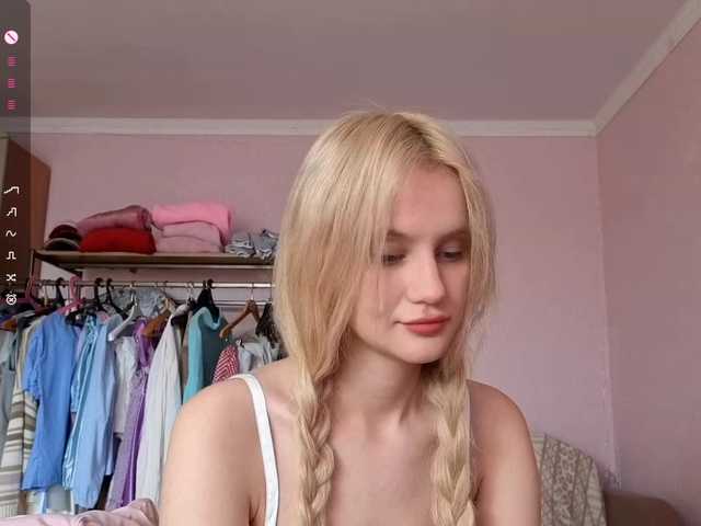 LeilaGerveler live cam on BongaCams