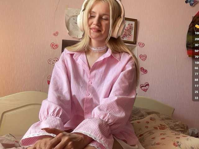 LeilaGerveler live cam on BongaCams