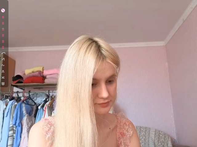 LeilaGerveler live cam on BongaCams