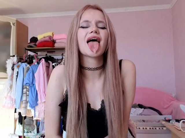 LeilaGerveler live cam on BongaCams