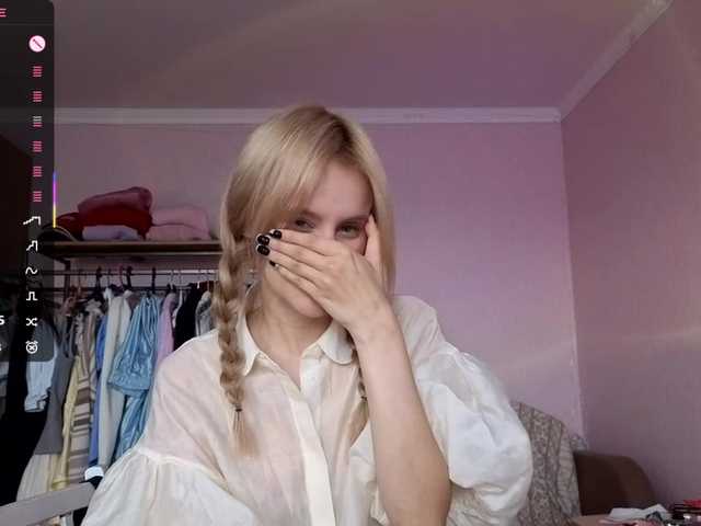 LeilaGerveler live cam on BongaCams