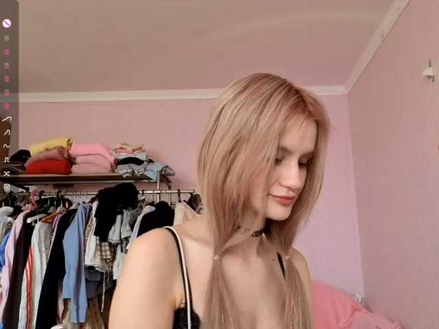 LeilaGerveler live cam on BongaCams