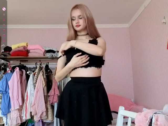 LeilaGerveler live cam on BongaCams