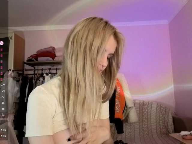 LeilaGerveler live cam on BongaCams