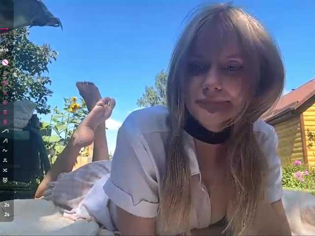 LeilaGerveler live cam on BongaCams