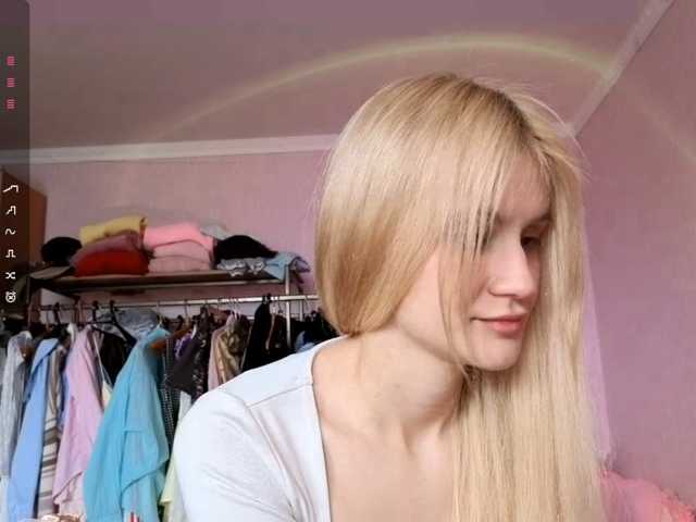 LeilaGerveler live cam on BongaCams