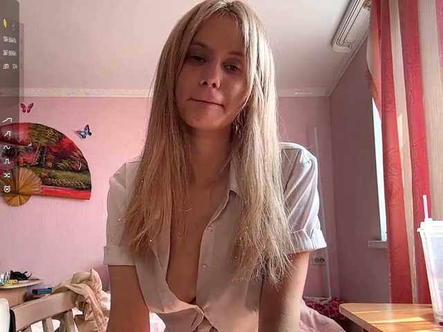 LeilaGerveler live cam on BongaCams