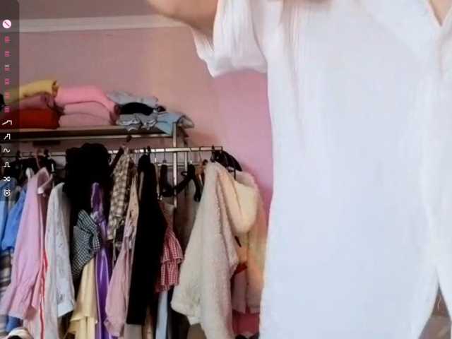 LeilaGerveler live cam on BongaCams