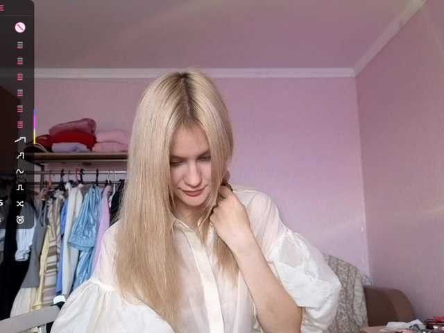 LeilaGerveler live cam on BongaCams