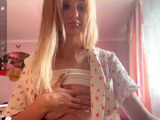 LeilaGerveler live cam on BongaCams