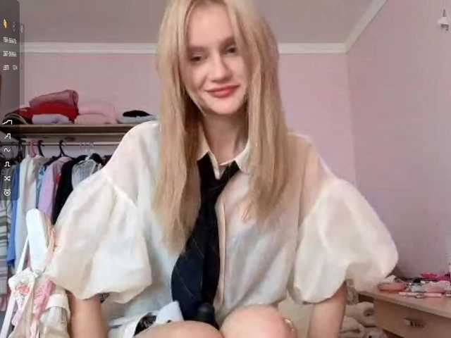 LeilaGerveler live cam on BongaCams