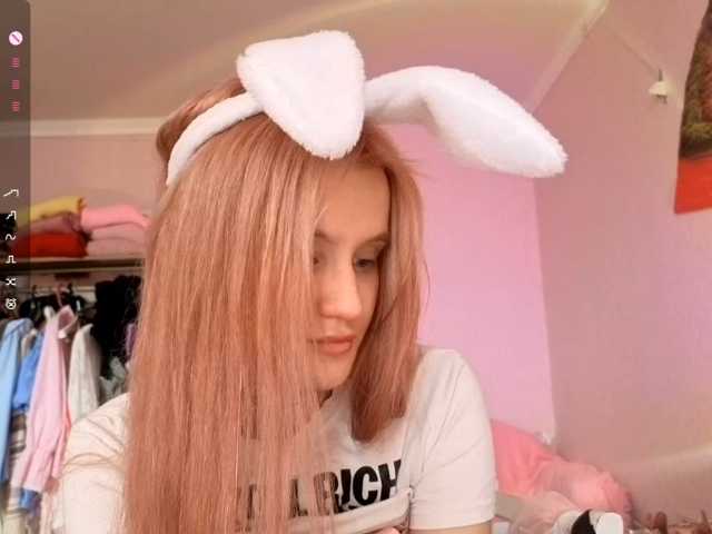LeilaGerveler live cam on BongaCams