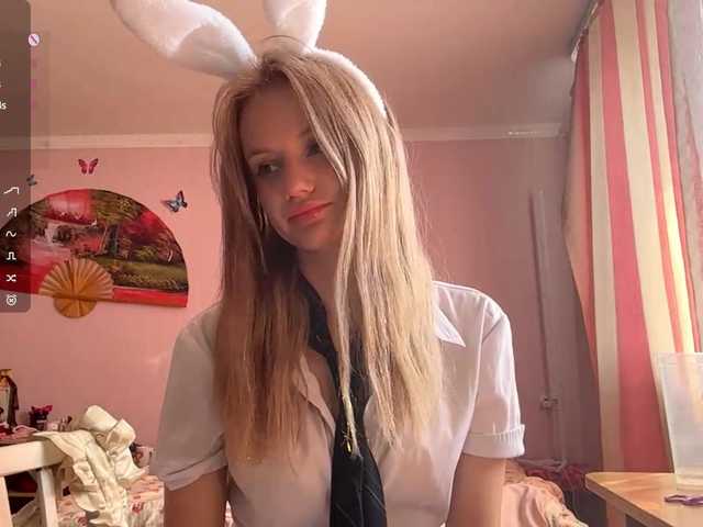LeilaGerveler live cam on BongaCams