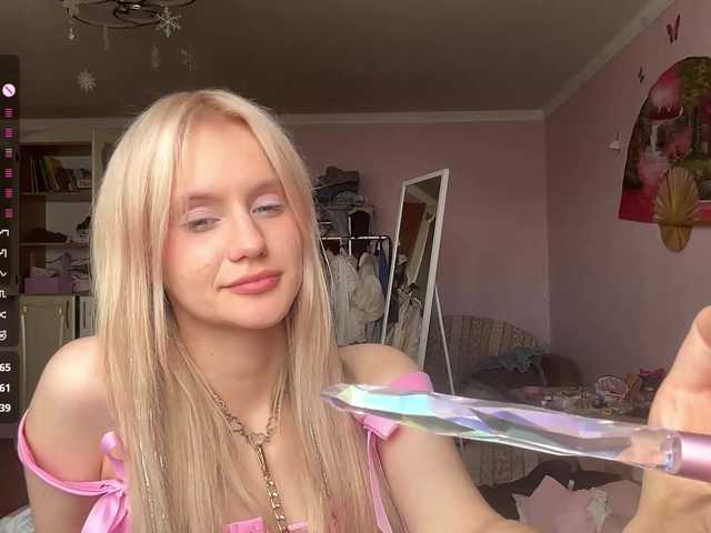 LeilaGerveler live cam on BongaCams