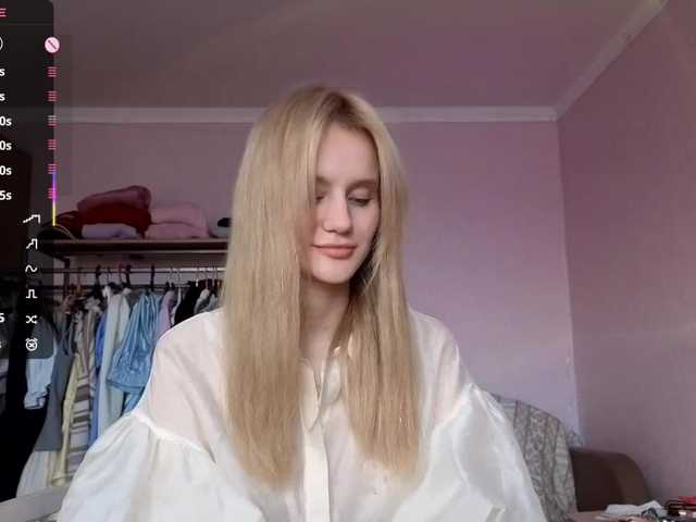 LeilaGerveler live cam on BongaCams