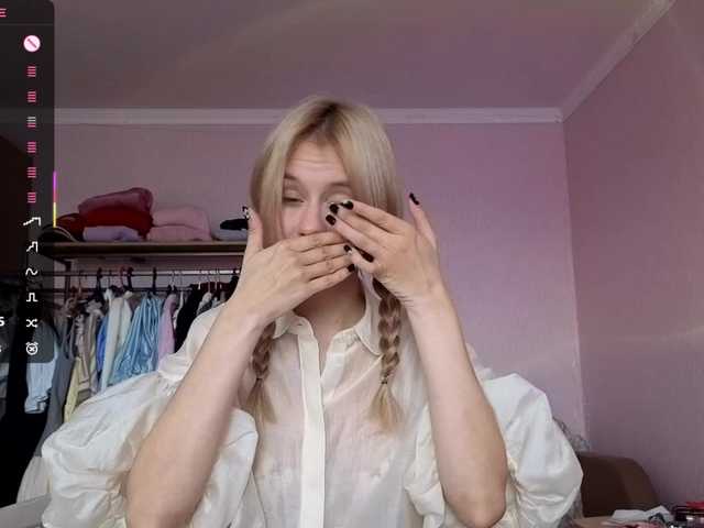 LeilaGerveler live cam on BongaCams