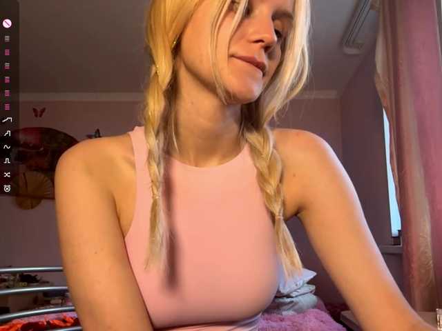 LeilaGerveler live cam on BongaCams