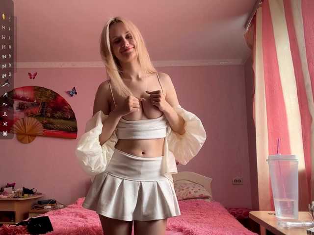 LeilaGerveler live cam on BongaCams