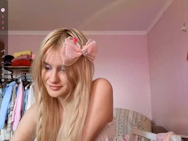 LeilaGerveler live cam on BongaCams