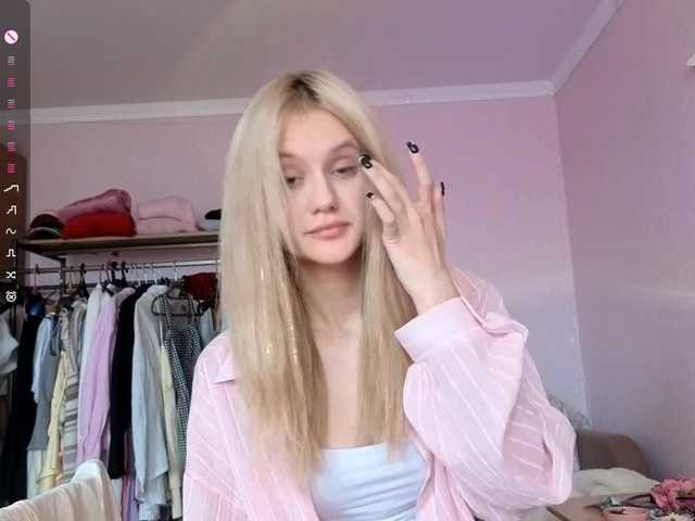 LeilaGerveler live cam on BongaCams