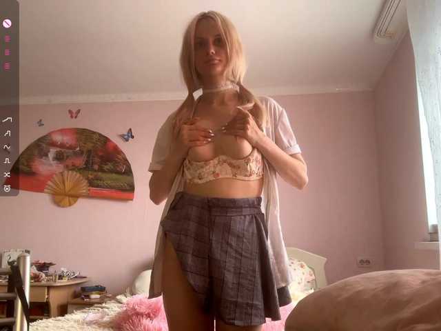 LeilaGerveler live cam on BongaCams