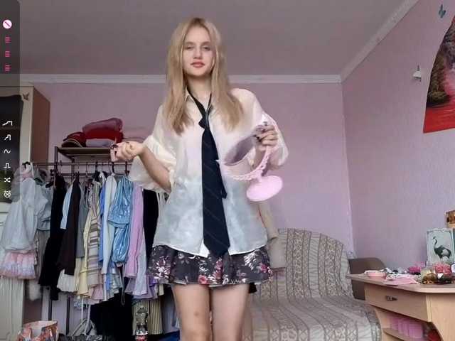 LeilaGerveler live cam on BongaCams