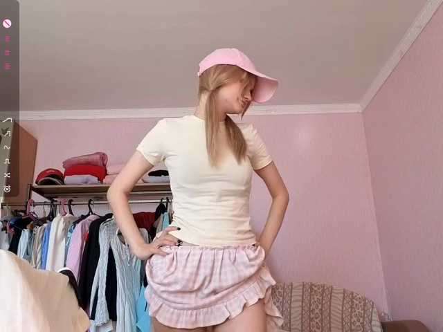 LeilaGerveler live cam on BongaCams