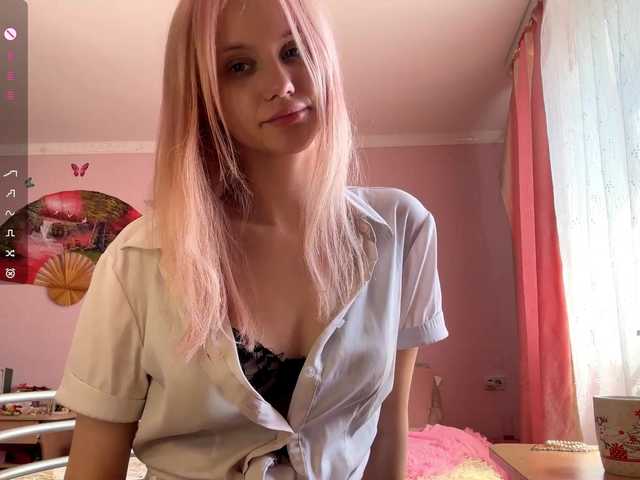 LeilaGerveler live cam on BongaCams