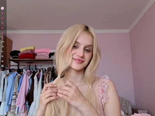 LeilaGerveler live cam on BongaCams
