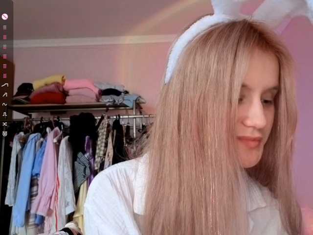 LeilaGerveler live cam on BongaCams