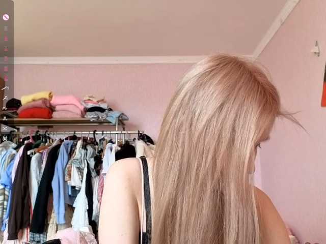 LeilaGerveler live cam on BongaCams