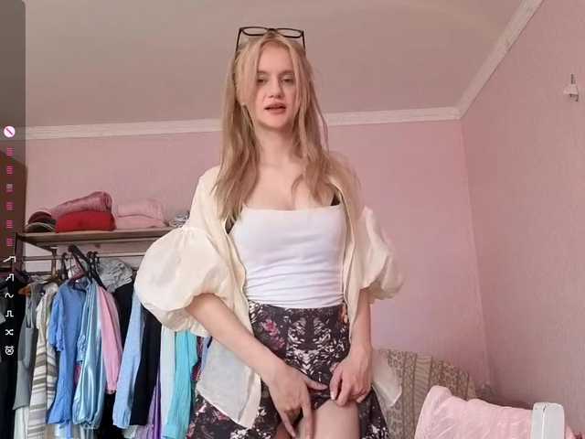 LeilaGerveler live cam on BongaCams