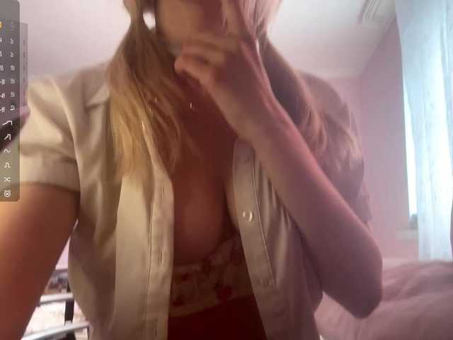 LeilaGerveler live cam on BongaCams