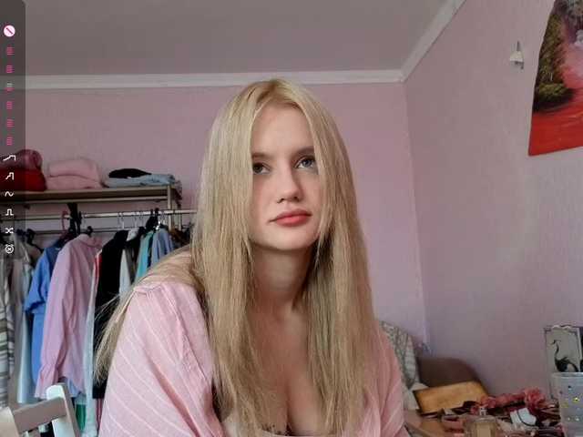 Melissablow live cam preview