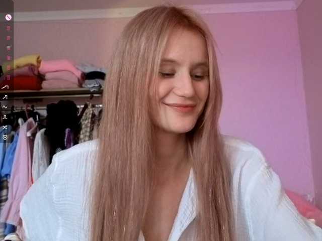 LeilaGerveler live cam on BongaCams