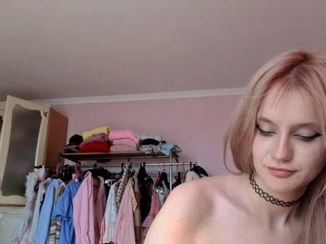 LeilaGerveler live cam on BongaCams