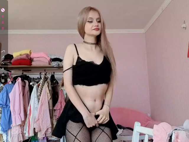 LeilaGerveler live cam on BongaCams