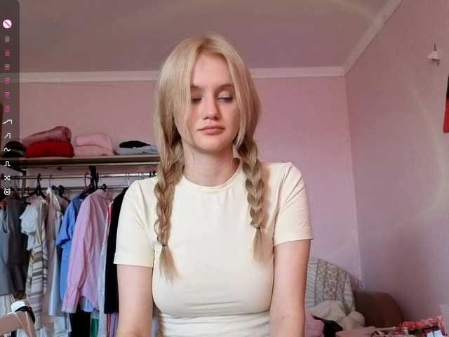 LeilaGerveler live cam on BongaCams