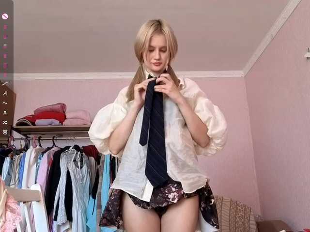 LeilaGerveler live cam on BongaCams