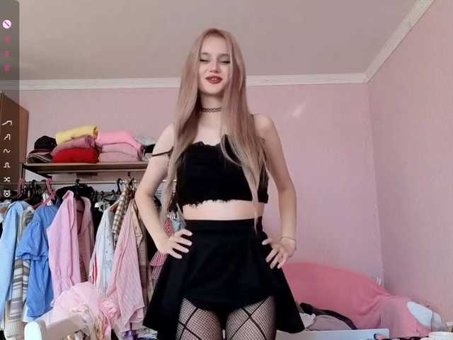 LeilaGerveler live cam on BongaCams