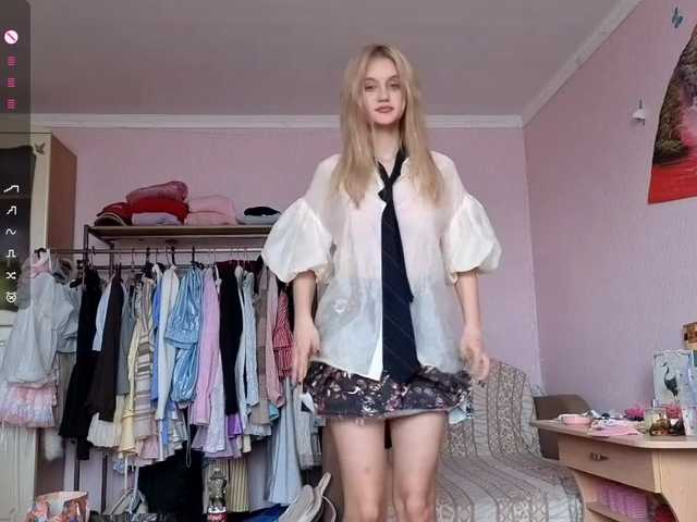 LeilaGerveler live cam on BongaCams