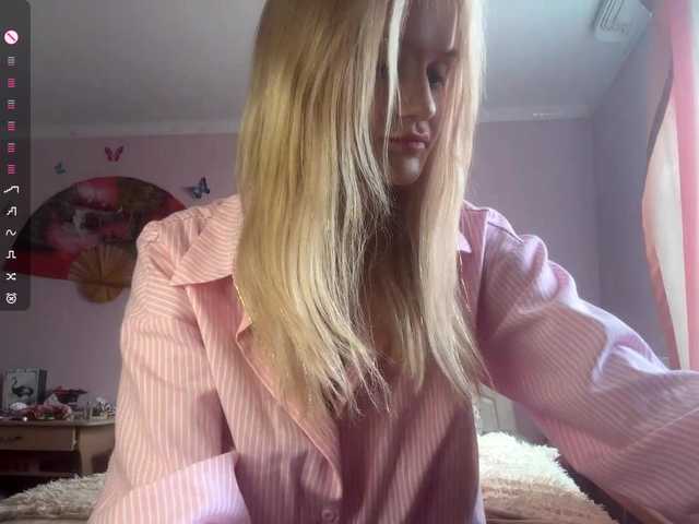 LeilaGerveler live cam on BongaCams