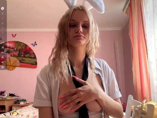 LeilaGerveler live cam on BongaCams