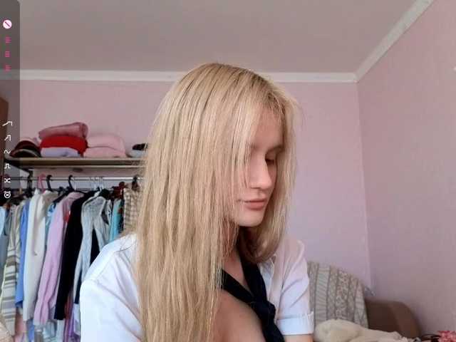 LeilaGerveler live cam on BongaCams