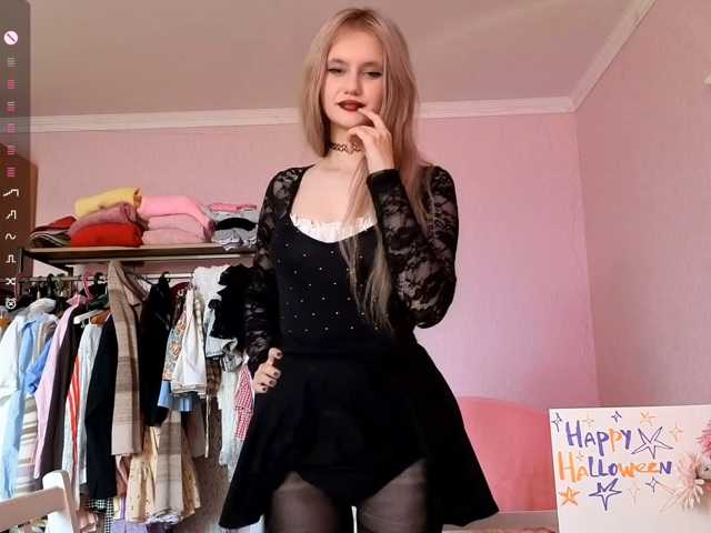 Melissablow live cam on BongaCams