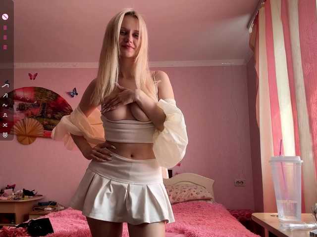 LeilaGerveler live cam on BongaCams